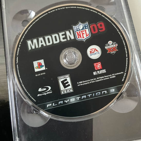 Madden NFL 09 -- 20th Anniversary Collector's Edition (Sony PlayStation 3, 2008) - Picture 3 of 5